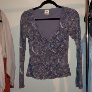 Old Navy in size small deep blue gray with v neck and flowy sleeves.